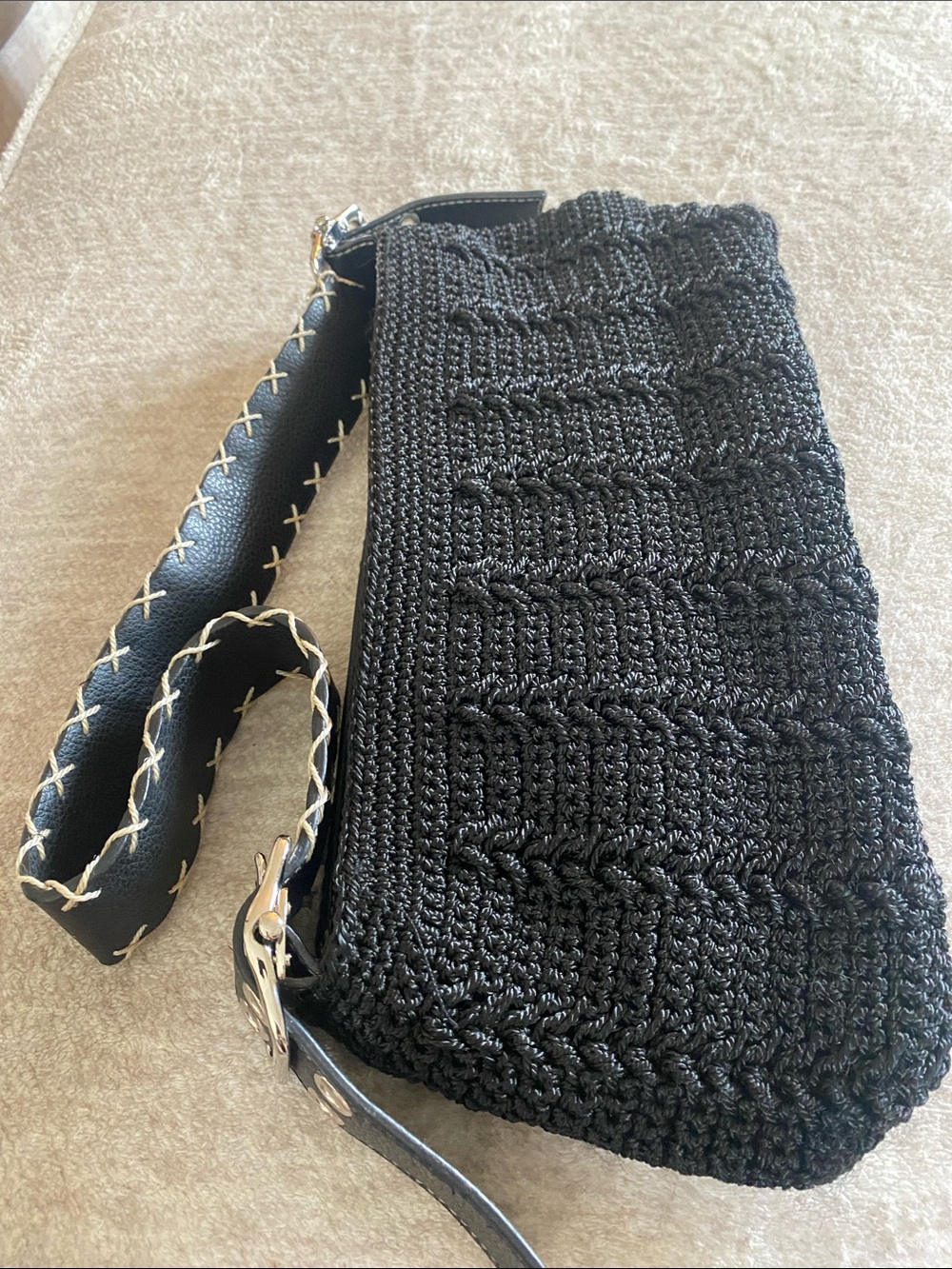 Y2K Chateau Black Crochet Shoulder Bag with Leather Trim Nostalgic HoBo. Chic